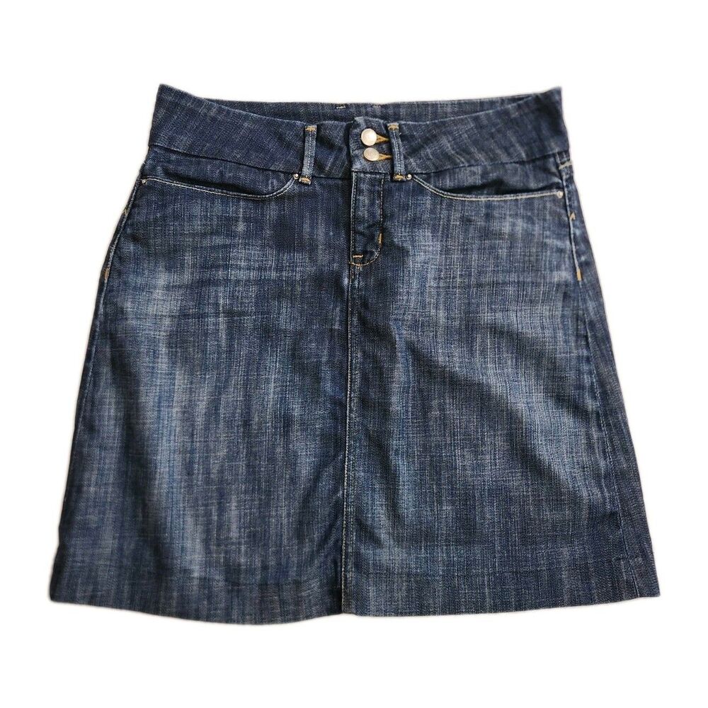 Banana Republic Denim Jean Short  Skirt Women's Sz  6  Front Zip Pockets Buttons